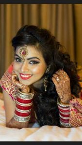 Learn Airbrush Makeup with Monz, Bridal makeup, Best Bridal makeup artist in India, Bridal makeup artist in Pune, Best makeup artist pune.